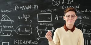 Internātskola vai dienas skola? Kā izvēlēties piemērotāko izglītības formātu ārzemēs?